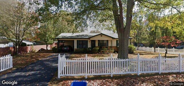 Larawan ng 300 Hampton Street sa Winnipeg, Manitoba