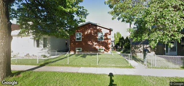 Larawan ng 325 Roseberry Street sa Winnipeg, Manitoba