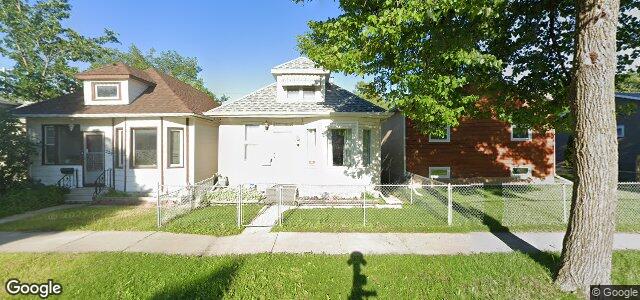 Larawan ng 327 Roseberry Street sa Winnipeg, Manitoba