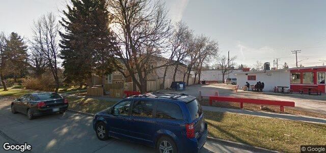 Larawan ng 330 Collegiate Street sa Winnipeg, Manitoba