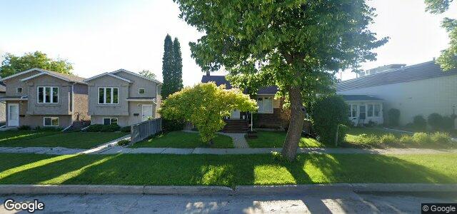 Larawan ng 330 Roseberry Street sa Winnipeg, Manitoba
