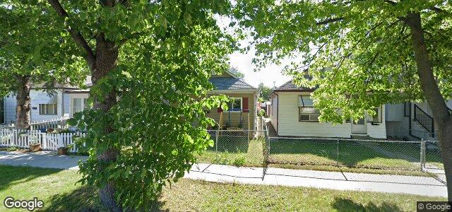 Larawan ng 369 Inglewood Street sa Winnipeg, Manitoba