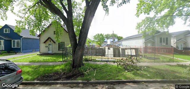 Larawan ng 378 Collegiate Street sa Winnipeg, Manitoba