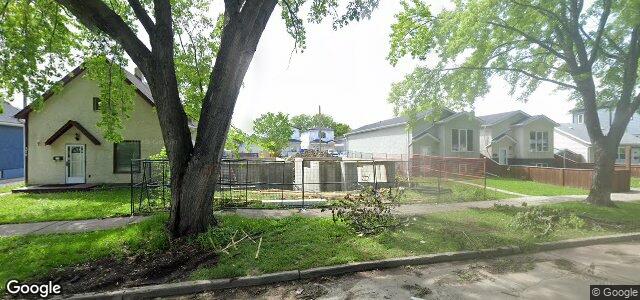 Larawan ng 380 Collegiate Street sa Winnipeg, Manitoba