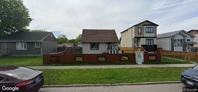 Larawan ng 380 Parkview Street sa Winnipeg, Manitoba