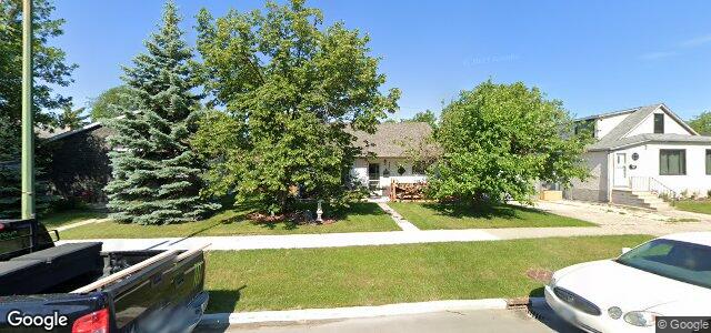 Larawan ng 390 Inglewood Street sa Winnipeg, Manitoba