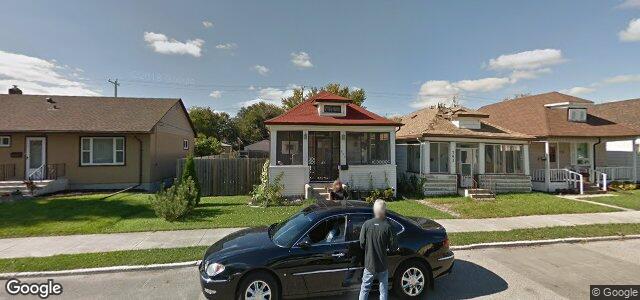 Larawan ng 390 King Edward Street sa Winnipeg, Manitoba