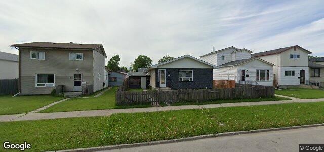 Larawan ng 390 Parkview Street sa Winnipeg, Manitoba