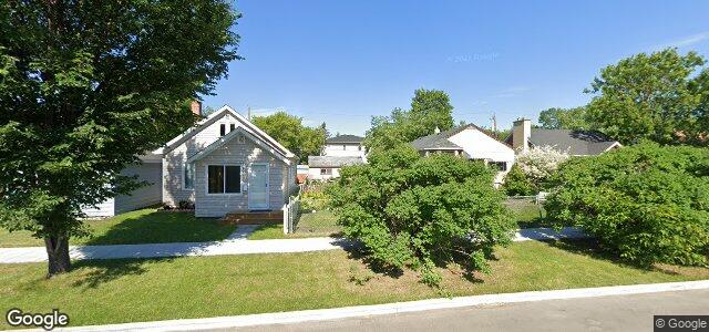 Larawan ng 402 Inglewood Street sa Winnipeg, Manitoba