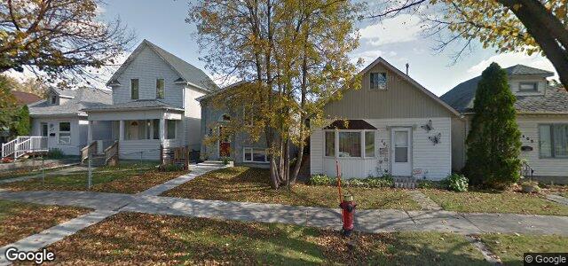 Larawan ng 409 Roseberry Street sa Winnipeg, Manitoba