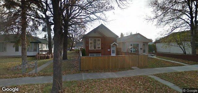 Larawan ng 421 Roseberry Street sa Winnipeg, Manitoba