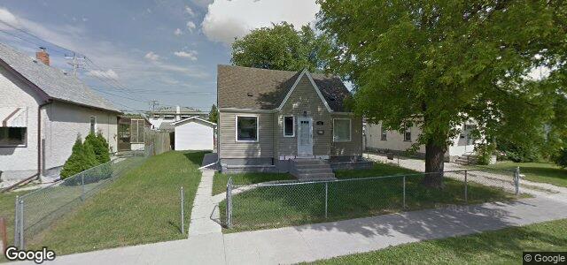 Photo of 427 Brooklyn Street in Winnipeg, Manitoba