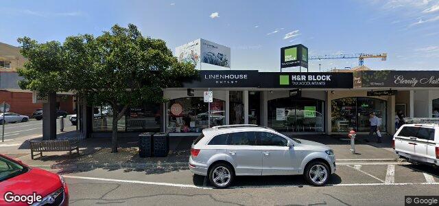 Larawan ng 484 Hampton Street sa Winnipeg, Manitoba