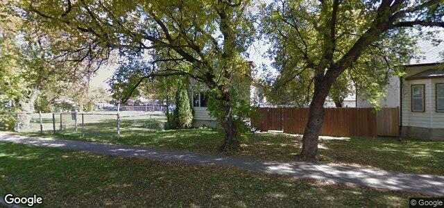 Larawan ng 493 Collegiate Street sa Winnipeg, Manitoba