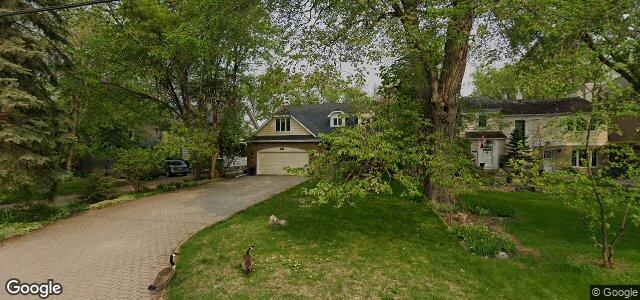 Photo of 365 Kingston Crescent in Winnipeg, Manitoba