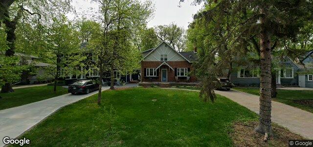 Photo of 374 Kingston Crescent in Winnipeg, Manitoba