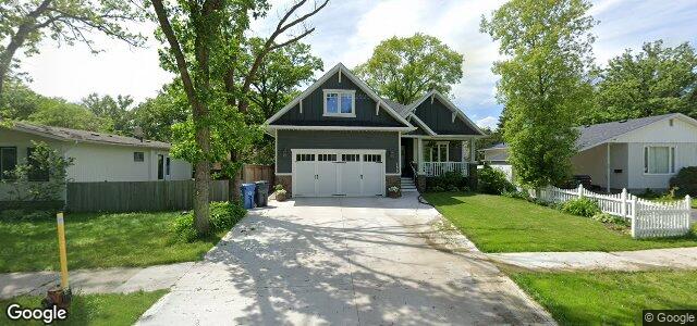 Larawan ng 100 Woodlands Crescent sa Winnipeg, Manitoba