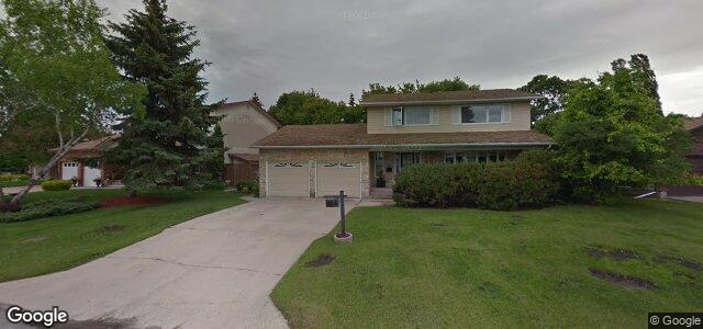 Larawan ng 116 Pinehurst Crescent sa Winnipeg, Manitoba