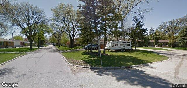 Larawan ng 300 Drummond Place sa Winnipeg, Manitoba
