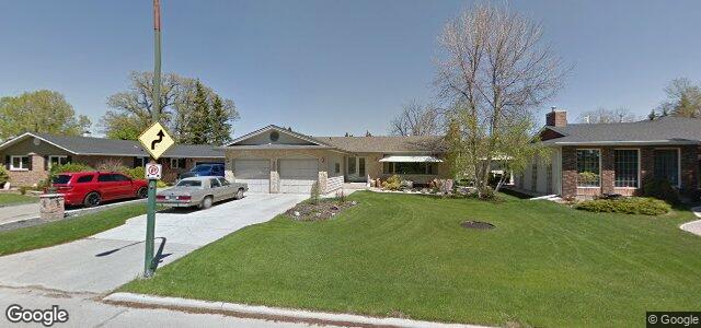 Larawan ng 311 Country Club Boulevard sa Winnipeg, Manitoba