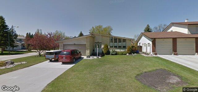 Larawan ng 334 Country Club Boulevard sa Winnipeg, Manitoba