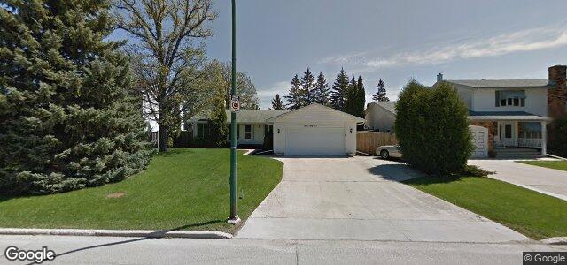 351 Country Club Boulevard（加拿大曼尼托巴省温尼伯市）房屋照片