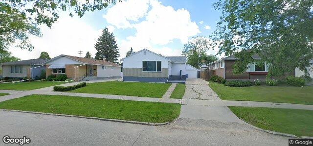 Larawan ng 384 Kirkfield Street sa Winnipeg, Manitoba