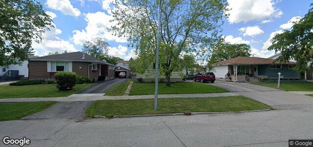 Larawan ng 392 Kirkfield Street sa Winnipeg, Manitoba