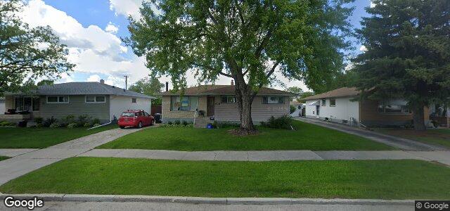 Larawan ng 420 Kirkfield Street sa Winnipeg, Manitoba