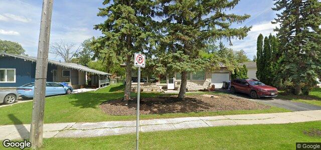 Larawan ng 447 Summerlands Boulevard sa Winnipeg, Manitoba