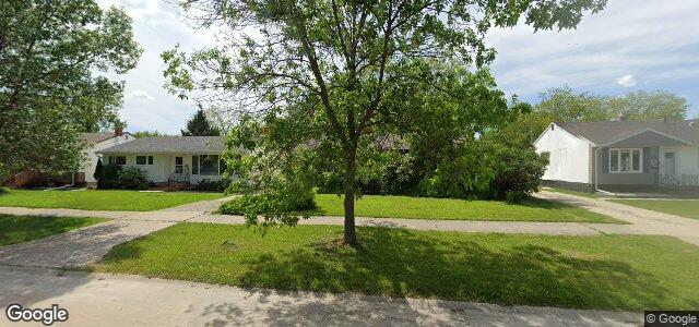 Larawan ng 450 Greenacre Boulevard sa Winnipeg, Manitoba