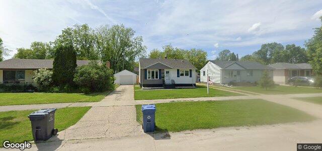 Larawan ng 454 Greenacre Boulevard sa Winnipeg, Manitoba