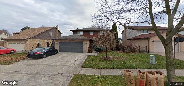 Photo of 46 Pine Valley Drive in Winnipeg, Manitoba