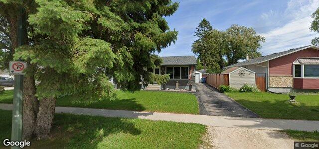 Larawan ng 471 Greenacre Boulevard sa Winnipeg, Manitoba