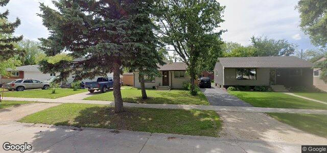 Larawan ng 472 Greenacre Boulevard sa Winnipeg, Manitoba