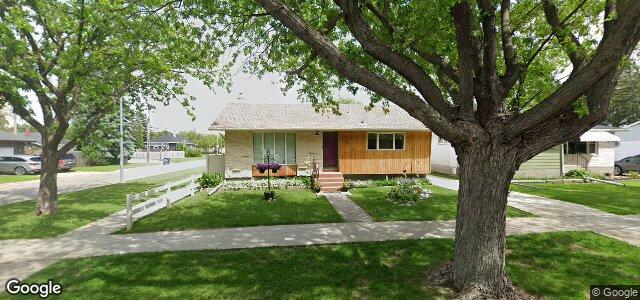 Larawan ng 483 Greenacre Boulevard sa Winnipeg, Manitoba