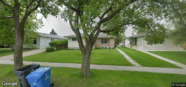 Photo of 483 Kirkfield Street in Winnipeg, Manitoba