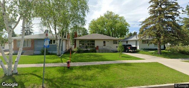 Photo of 484 Country Club Boulevard in Winnipeg, Manitoba