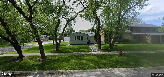 Larawan ng 492 Greenacre Boulevard sa Winnipeg, Manitoba