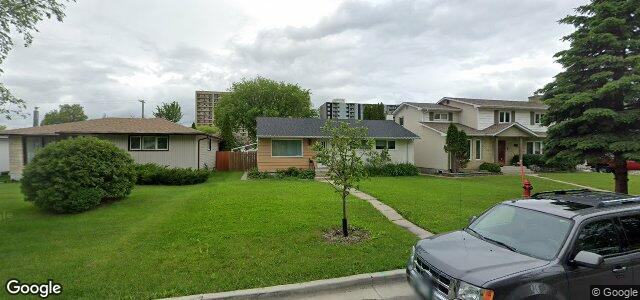 Larawan ng 492 Kirkfield Street sa Winnipeg, Manitoba