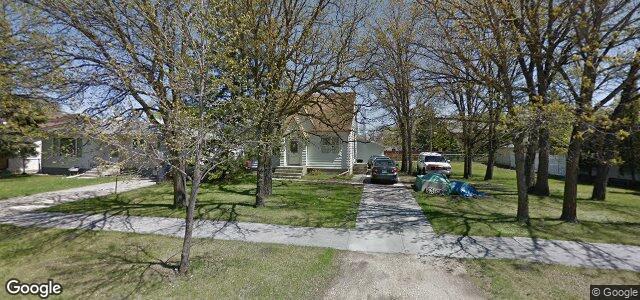 Larawan ng 499 Golf Boulevard sa Winnipeg, Manitoba