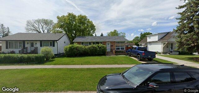 Larawan ng 508 Greenacre Boulevard sa Winnipeg, Manitoba