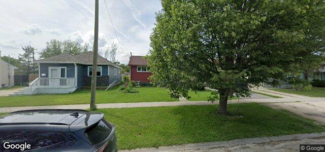 516 Golf Boulevard（加拿大曼尼托巴省溫尼伯市）房屋照片