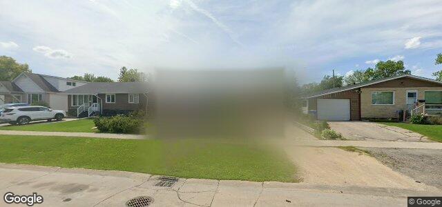 Larawan ng 520 Greenacre Boulevard sa Winnipeg, Manitoba