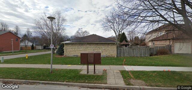 Larawan ng 55 Pine Valley Drive sa Winnipeg, Manitoba