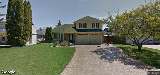 Larawan ng 72 Pinehurst Crescent sa Winnipeg, Manitoba