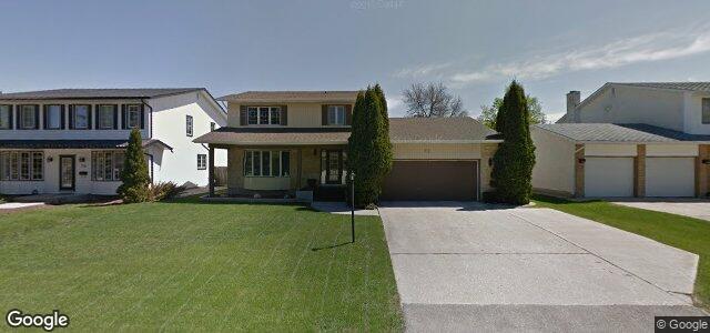 Larawan ng 82 Pinehurst Crescent sa Winnipeg, Manitoba