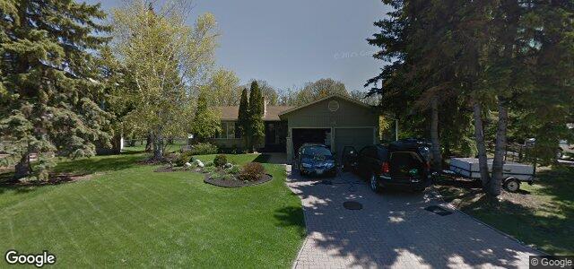 Photo of 87 Pine Valley Drive in Winnipeg, Manitoba
