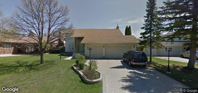 Larawan ng 92 Pinehurst Crescent sa Winnipeg, Manitoba