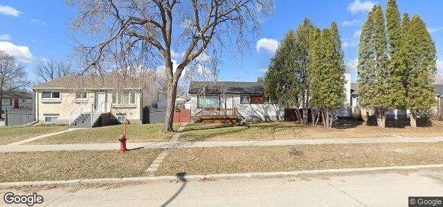 Larawan ng 104 Clayton Drive sa Winnipeg, Manitoba